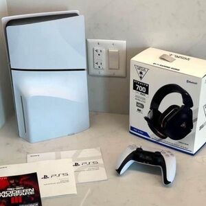 PlayStation 5 Modern Warfare 3 controller Turtle beach head phones head set